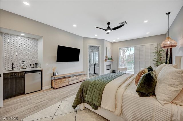 246 Windsong Drive, Henderson, NV 89074