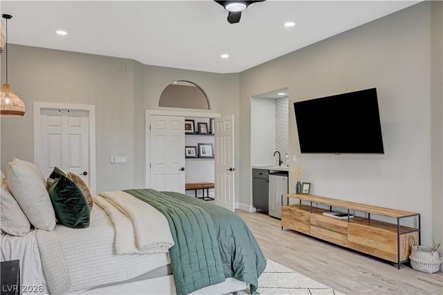 246 Windsong Drive, Henderson, NV 89074