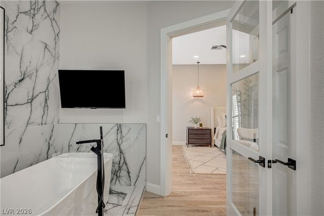 246 Windsong Drive, Henderson, NV 89074