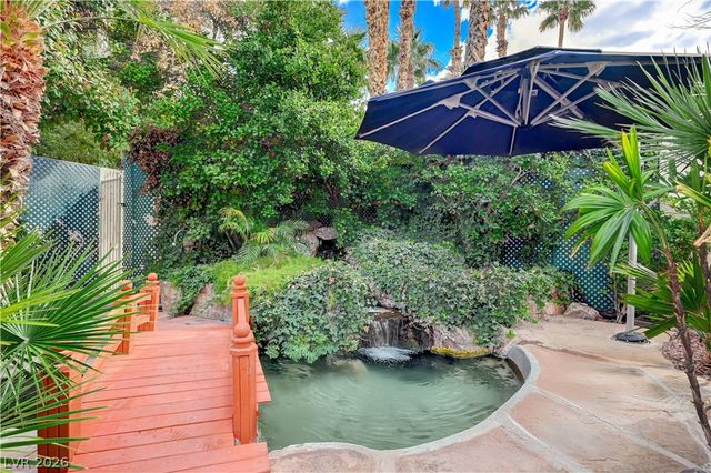 246 Windsong Drive, Henderson, NV 89074