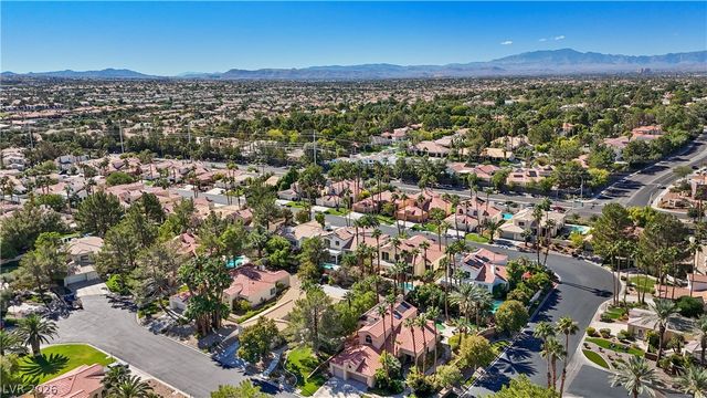 246 Windsong Drive, Henderson, NV 89074