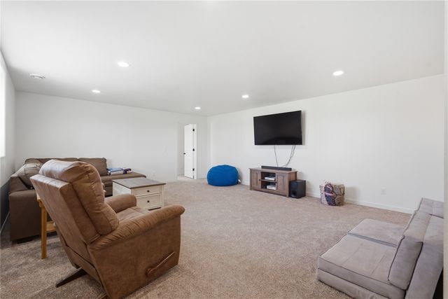 404 Donald Drive, Alburnett, IA 52202