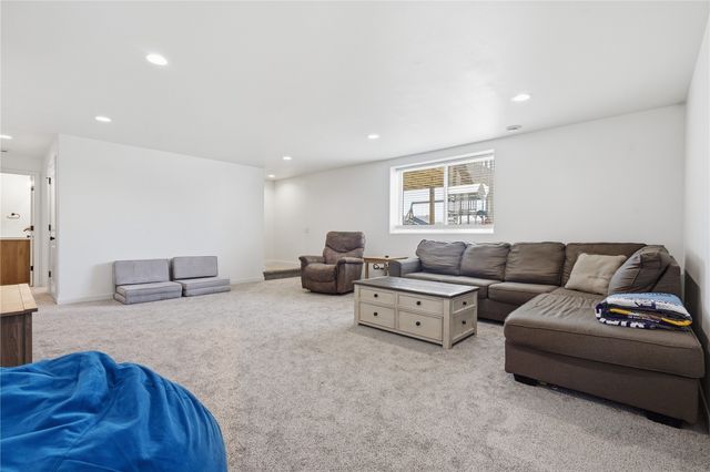404 Donald Drive, Alburnett, IA 52202