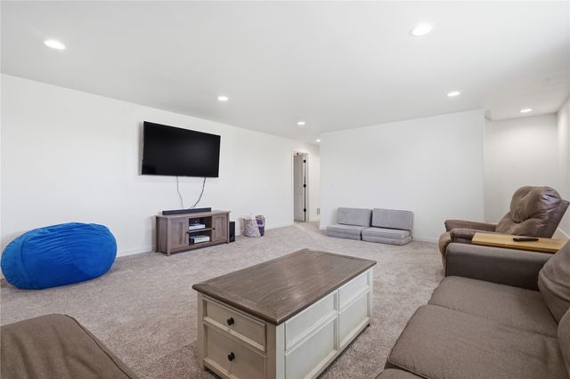 404 Donald Drive, Alburnett, IA 52202
