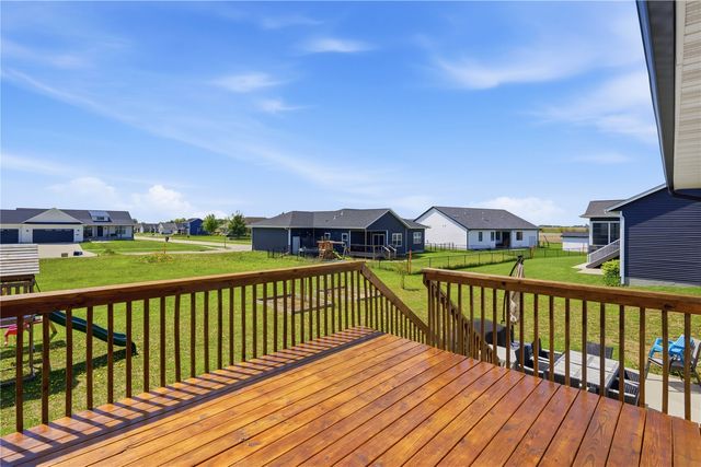 404 Donald Drive, Alburnett, IA 52202