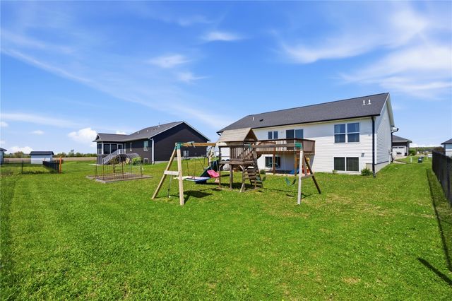 404 Donald Drive, Alburnett, IA 52202