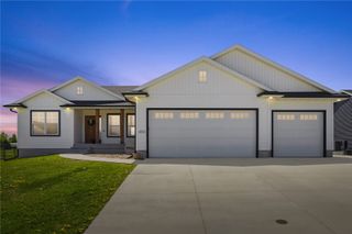 404 Donald Drive, Alburnett, IA 52202
