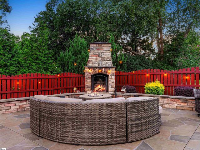 406 Red Fern Trail, Simpsonville, SC 29681