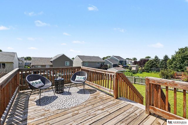 19509 V Street, Omaha, NE 68135