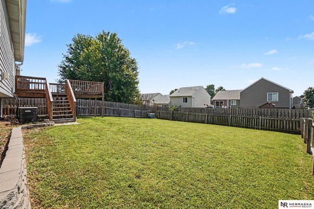 19509 V Street, Omaha, NE 68135