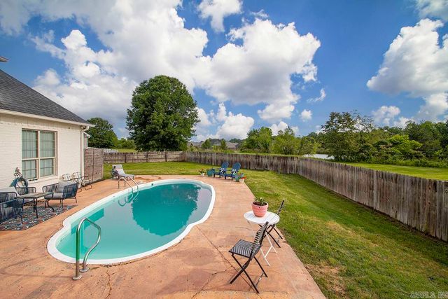 13 River Circle, Mayflower, AR 72106