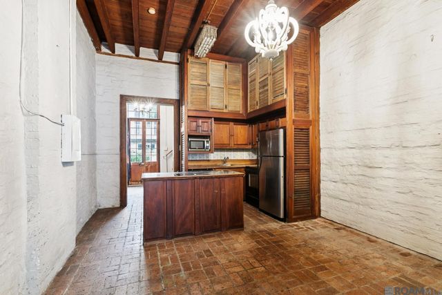 1031 Chartres St, New Orleans, LA 70116