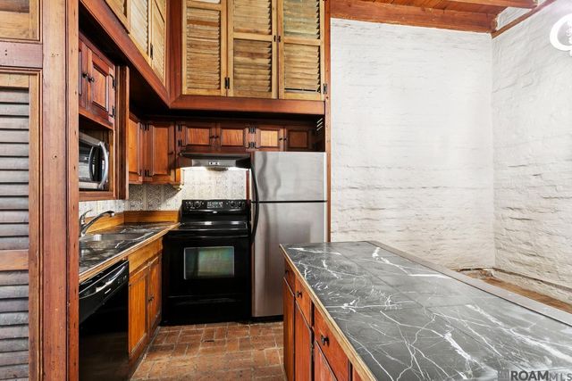 1031 Chartres St, New Orleans, LA 70116