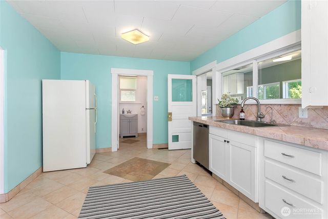 3320 Lindsay Avenue, Bellingham, WA 98229