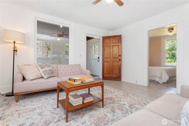 3320 Lindsay Avenue, Bellingham, WA 98229