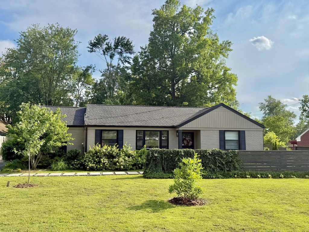 2809 Emery Dr, Nashville, TN 37214