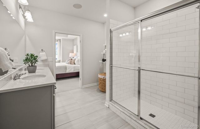 3013 SHEFFIELD Circle, Village Of Clarkston, MI 48346