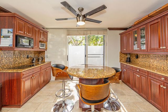 20935 NE 37th Ct, Aventura, FL 33180