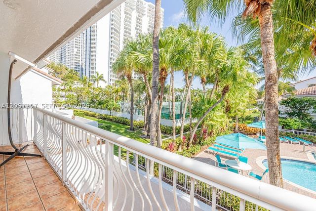 20935 NE 37th Ct, Aventura, FL 33180