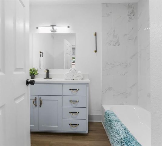 731 S Main Street, Ottawa, KS 66067