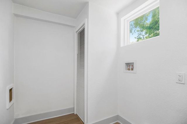 731 S Main Street, Ottawa, KS 66067