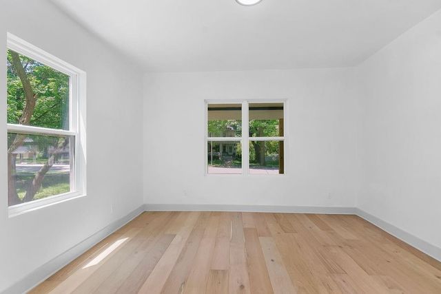 731 S Main Street, Ottawa, KS 66067