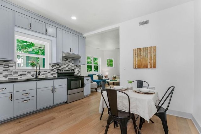 731 S Main Street, Ottawa, KS 66067