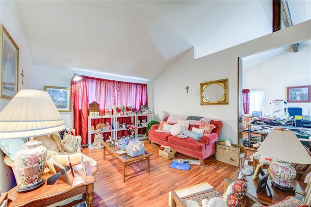 2015 Mardel Court, Houston, TX 77077