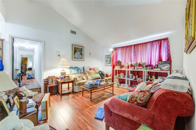 2015 Mardel Court, Houston, TX 77077