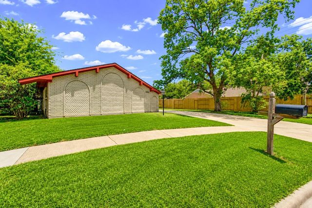 2015 Mardel Court, Houston, TX 77077