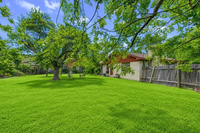 2015 Mardel Court, Houston, TX 77077