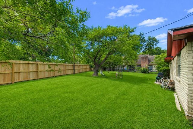 2015 Mardel Court, Houston, TX 77077
