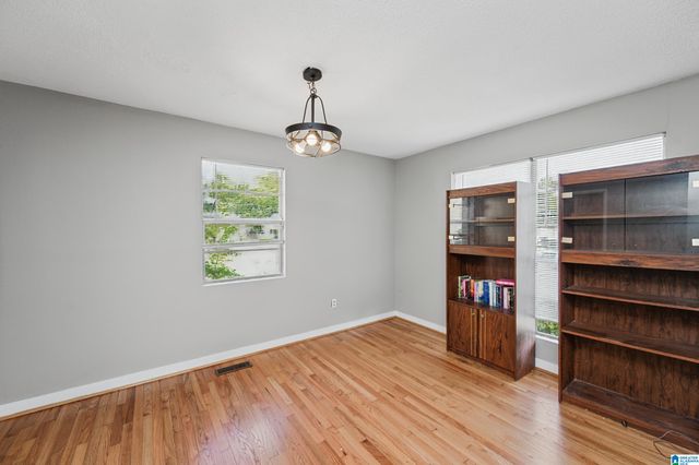2016 CENTER WAY S, Birmingham, AL 35205