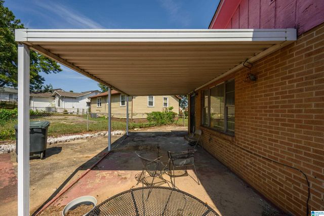 2016 CENTER WAY S, Birmingham, AL 35205