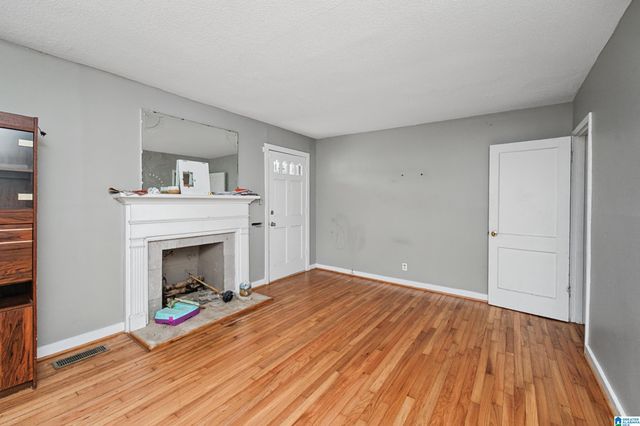 2016 CENTER WAY S, Birmingham, AL 35205