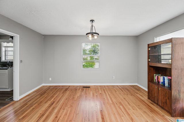 2016 CENTER WAY S, Birmingham, AL 35205