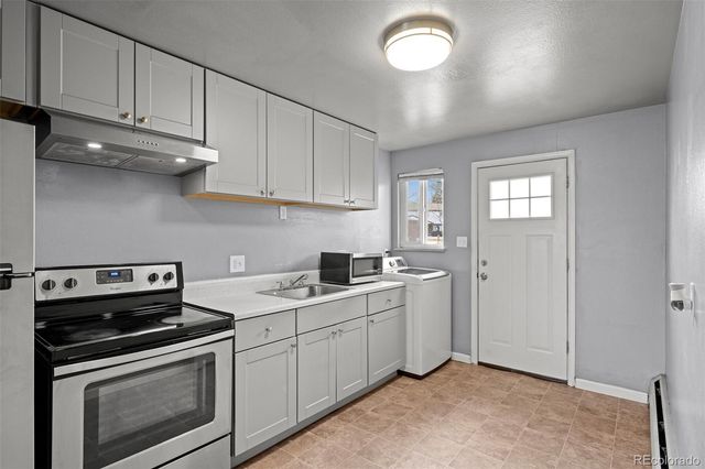 2397 S Locust Street, Denver, CO 80222