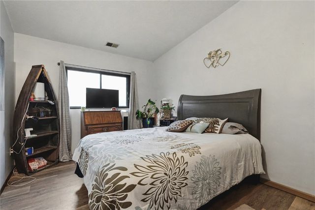 2955 Bowling Street SW 238, Cedar Rapids, IA 52404