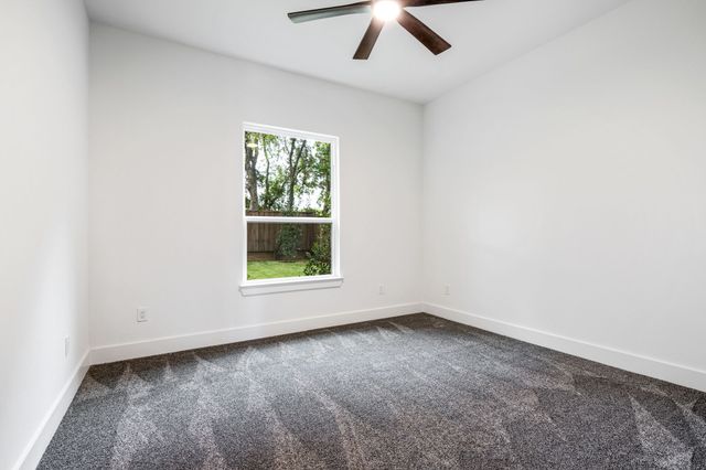 1908 Heritage Knoll Drive, Sherman, TX 75092