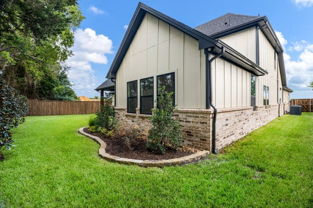 1908 Heritage Knoll Drive, Sherman, TX 75092