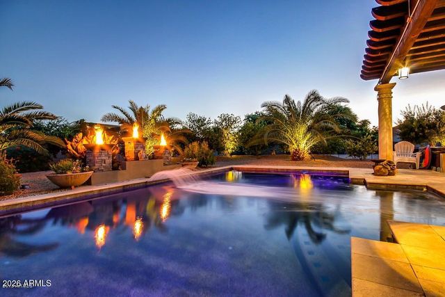 2347 E SANOQUE Court, Gilbert, AZ 85298