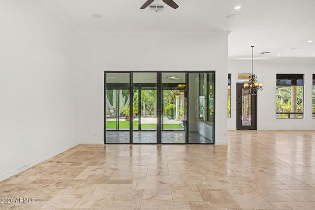2347 E SANOQUE Court, Gilbert, AZ 85298