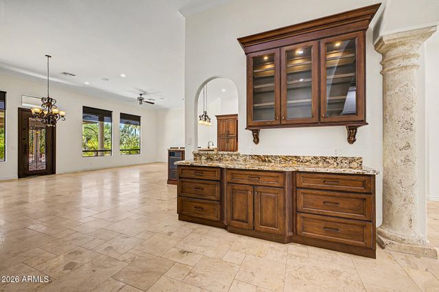 2347 E SANOQUE Court, Gilbert, AZ 85298