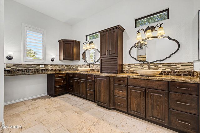 2347 E SANOQUE Court, Gilbert, AZ 85298