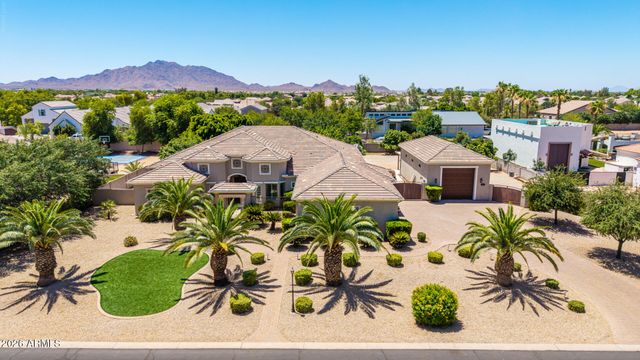 2347 E SANOQUE Court, Gilbert, AZ 85298