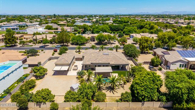 2347 E SANOQUE Court, Gilbert, AZ 85298