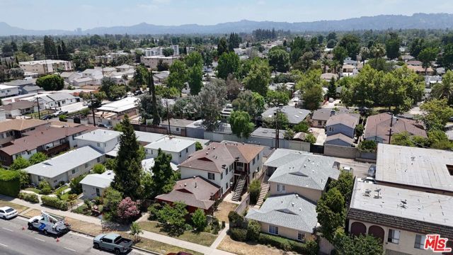 13350 Victory Boulevard, Van Nuys (los Angeles), CA 91401