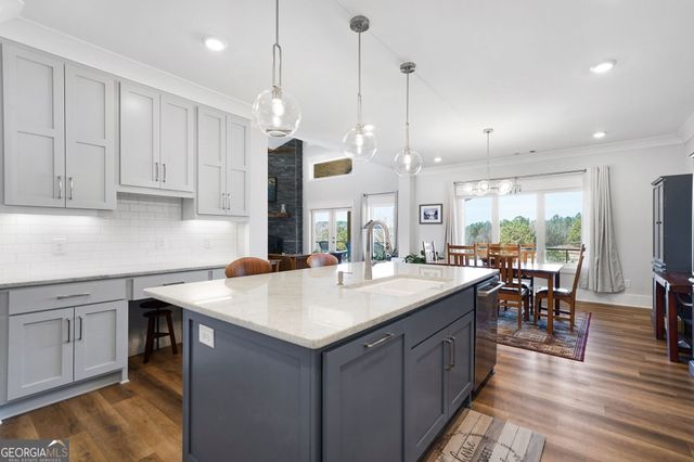 1675 Currahee Club Drive, Toccoa, GA 30577