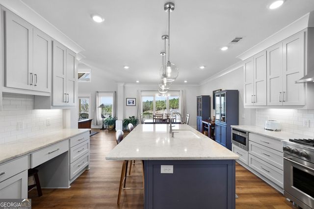 1675 Currahee Club Drive, Toccoa, GA 30577