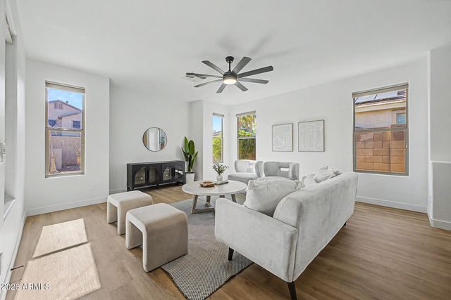 11806 N 142ND Drive, Surprise, AZ 85379
